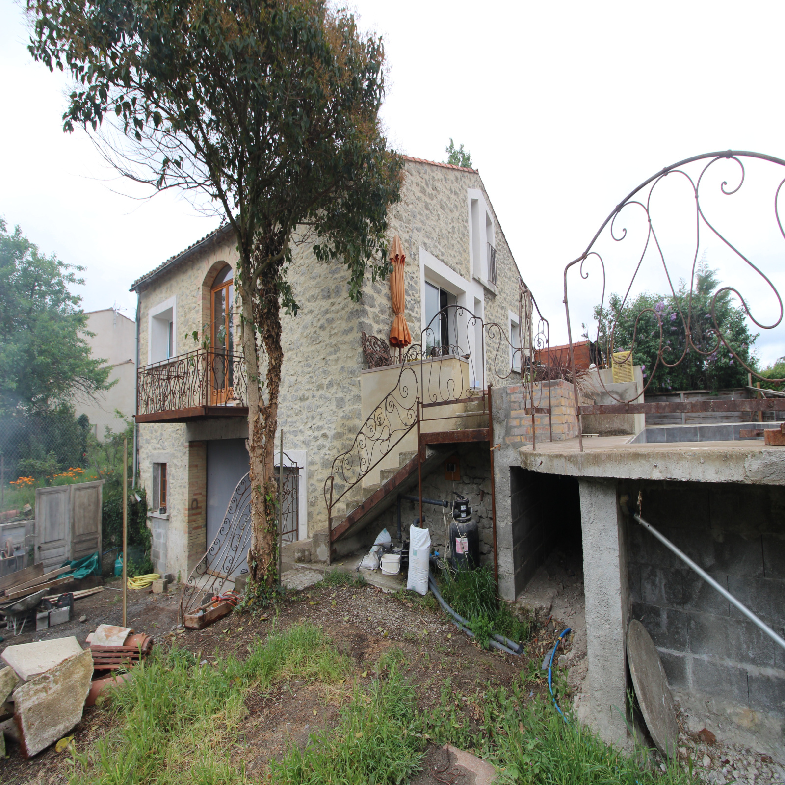 vente Belvèze du Razès, maison de village en pierre, couloir de nage
