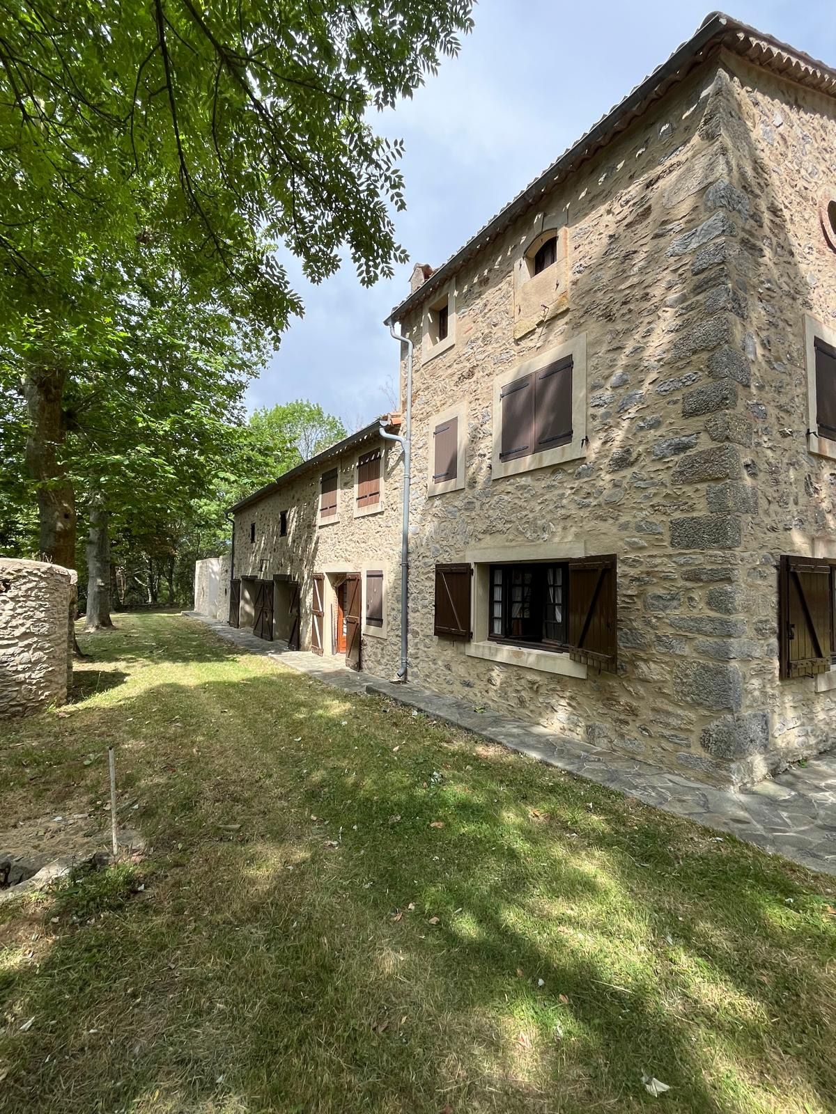 Haute Corbières - 20min de Limoux - Propriété d’Exception avec 98 ha de Forêt et Dépendances