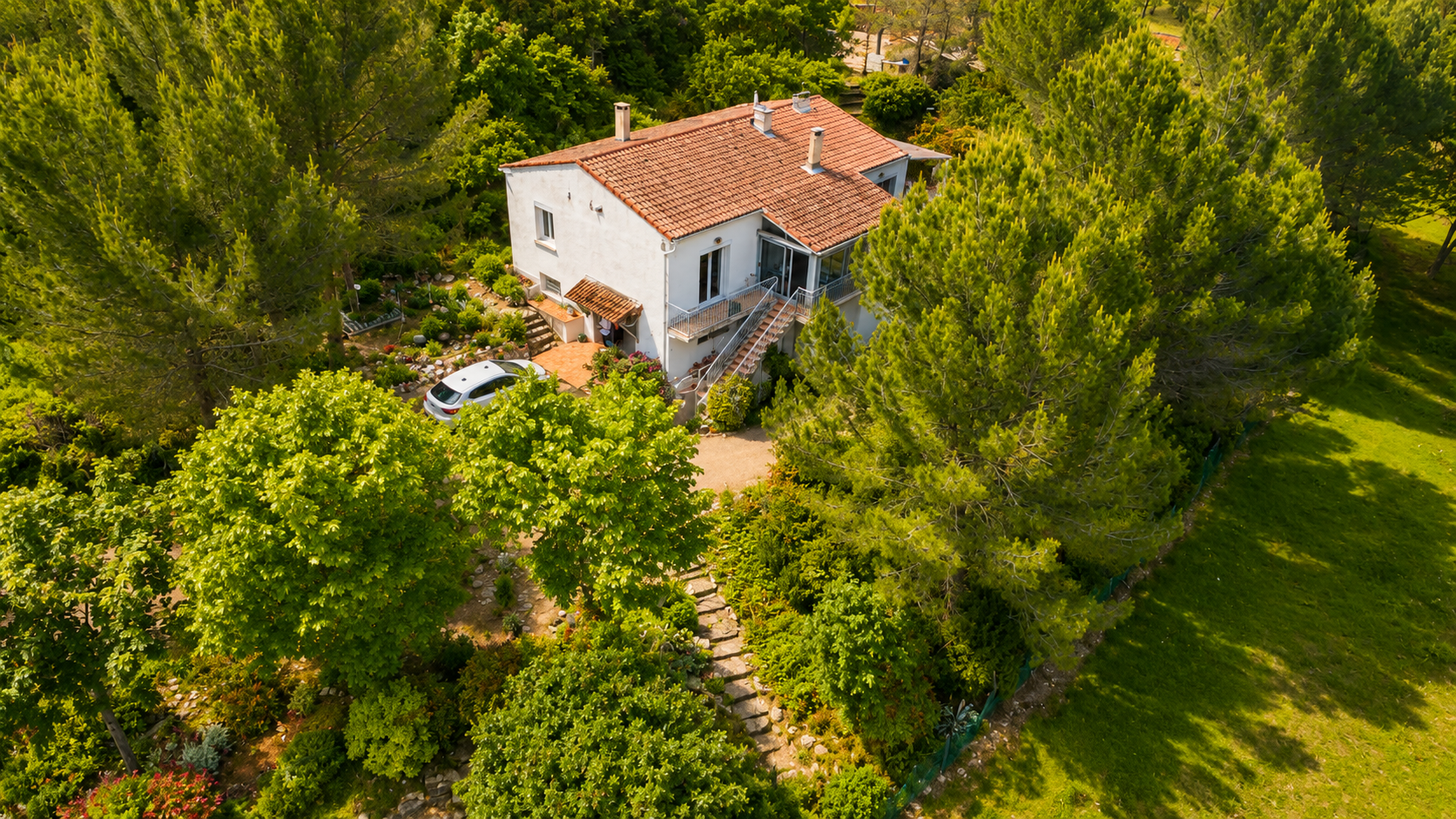 Limoux - Bulle de nature à proximité de la ville - Villa avec sous-sol intégral sur terrain arboré et clos de