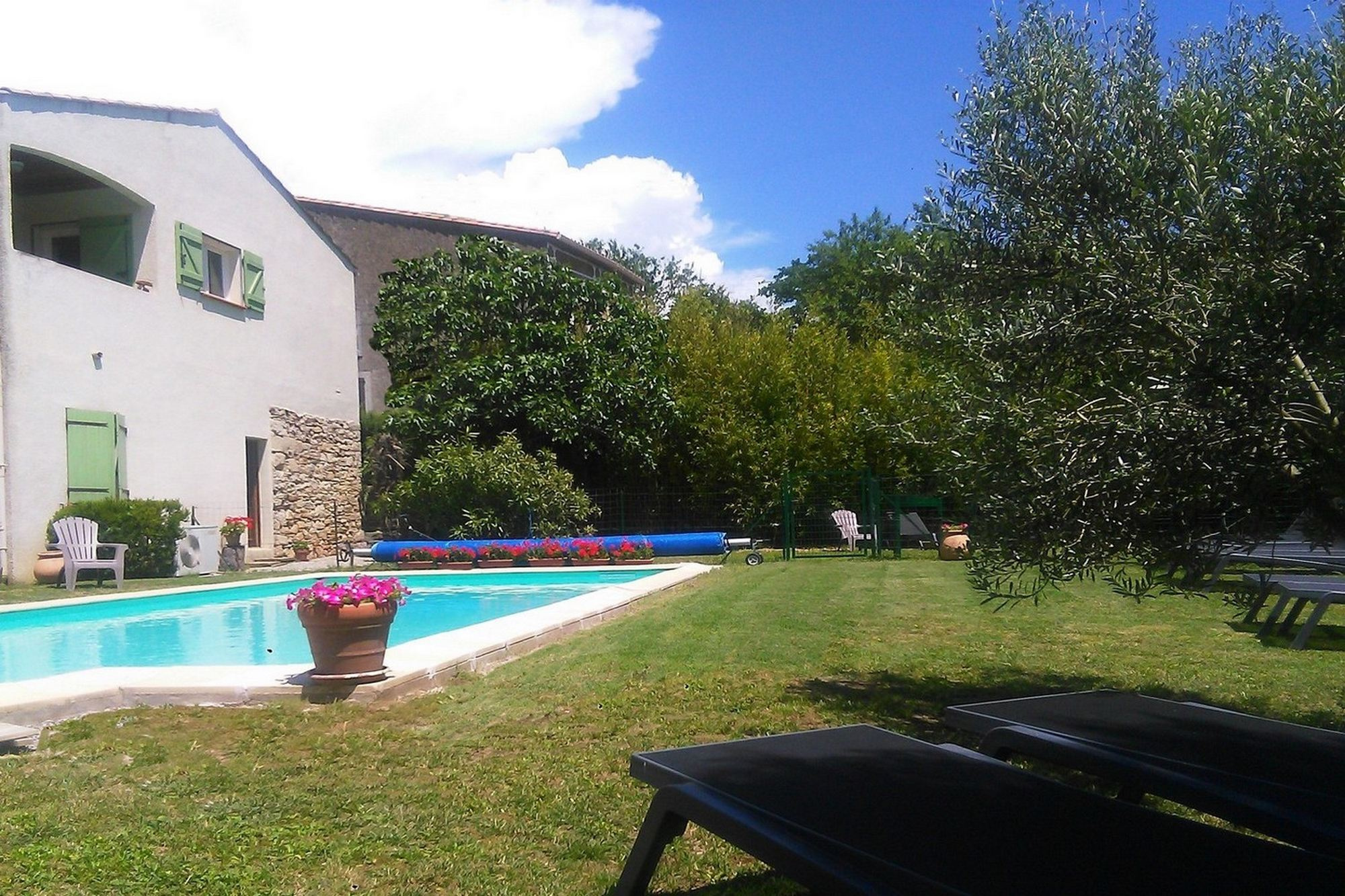 VENTENAC-CABARDÈS   PROPRIÉTÉ AVEC VILLA, 3 GÎTES ET PISCINE SUR PLUS D'UN HECTARE