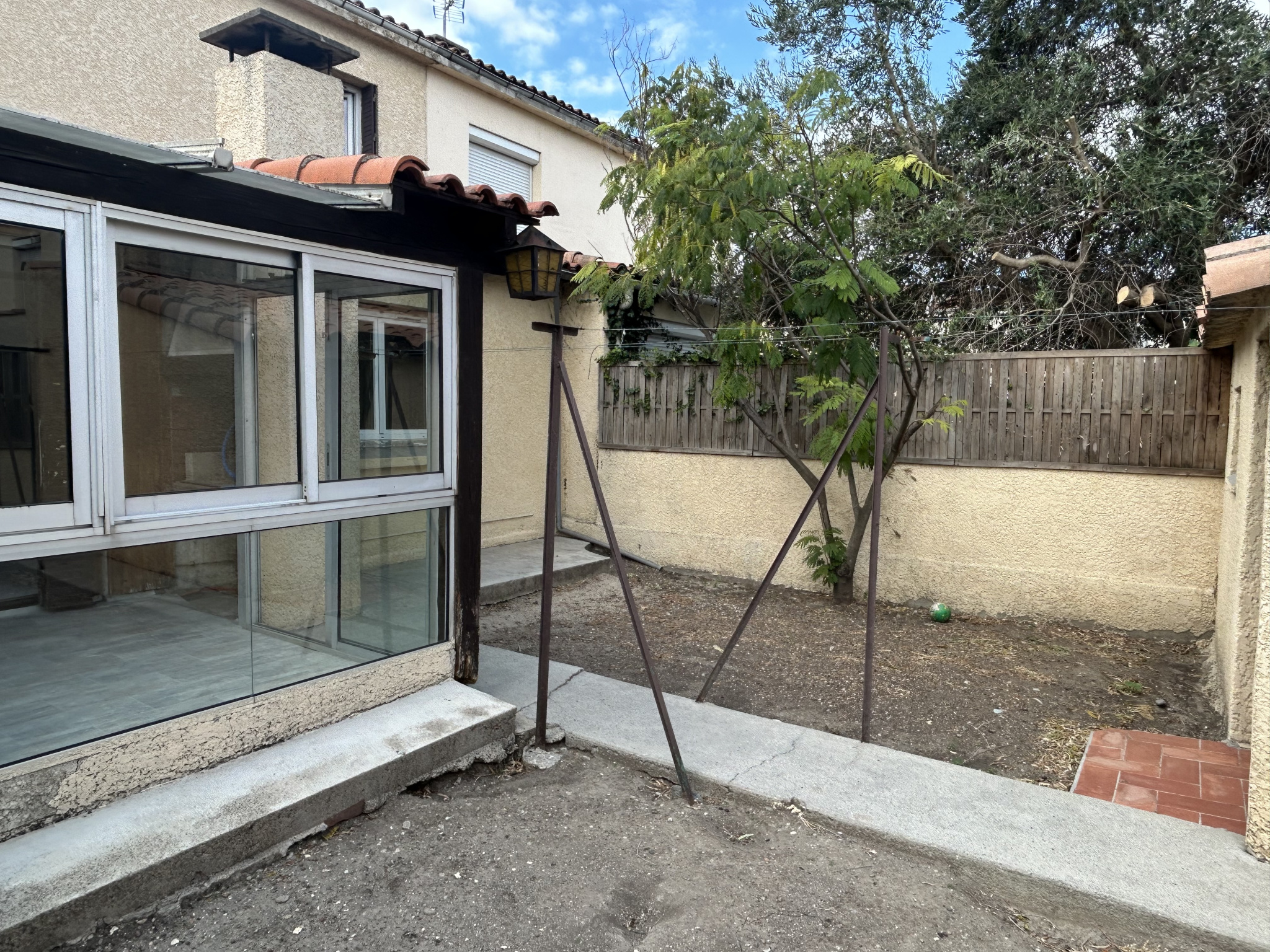 MAISON T5 - GARAGE - JARDIN